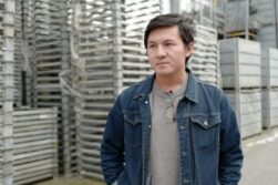 HRW calls for the release of French-Afghan journalist.