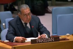Pakistan UN ambassador apologizes