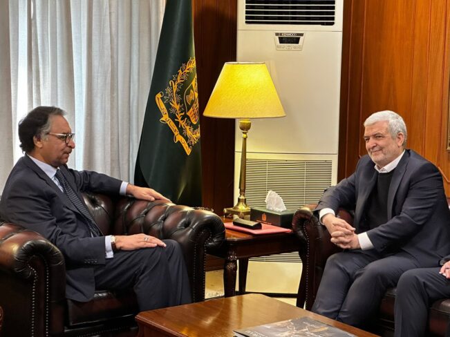 Iran and Pakistan Officials Meet to Discuss Afghanistan