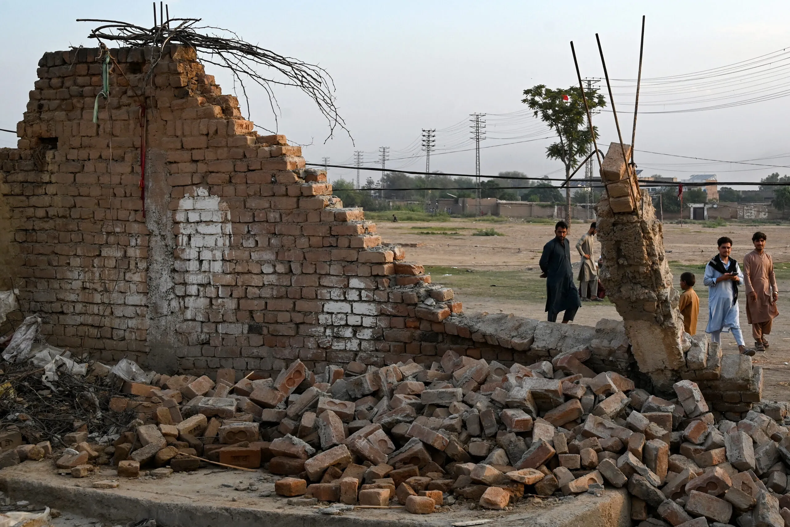 Pakistan Demolishes Afghan Refugee Homes in Khyber Pakhtunkhwa