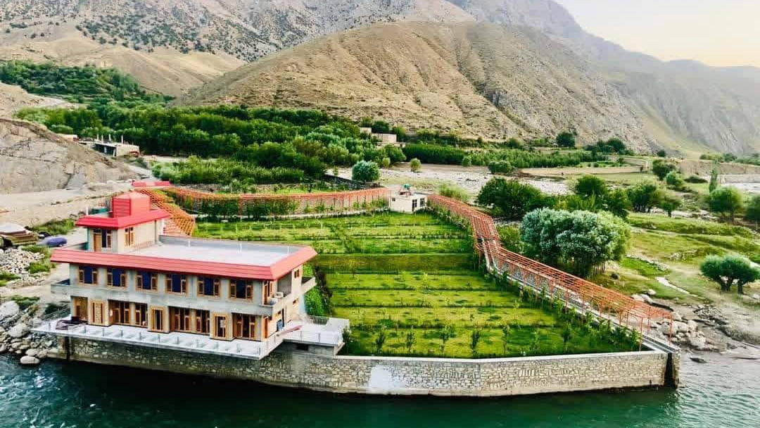 Young Man Stabbed to Death in Kabul; Another Dies in Fall in Ghazni
